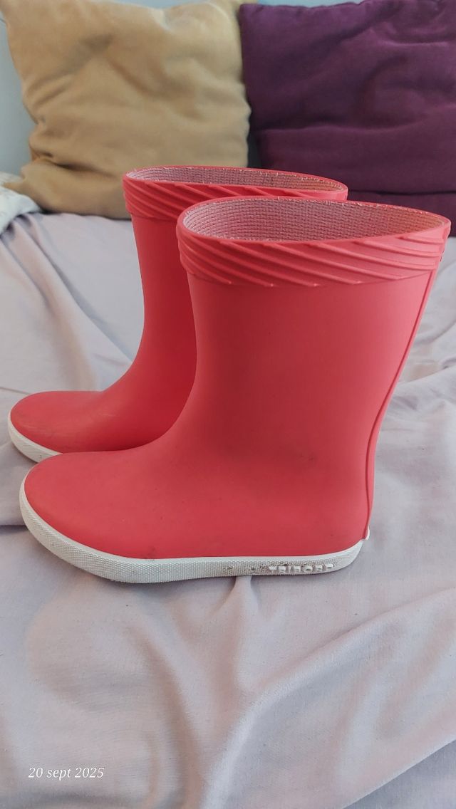 Botas de agua rosas para niña
