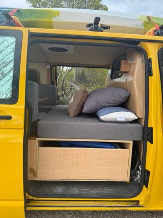 Volkswagen Transporter T5 2011