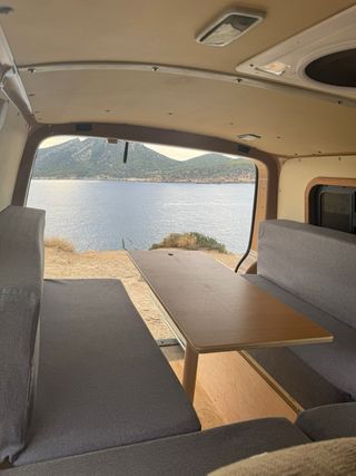 Volkswagen Transporter T5 2011