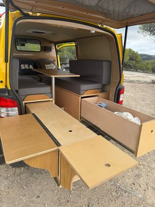 Volkswagen Transporter T5 2011