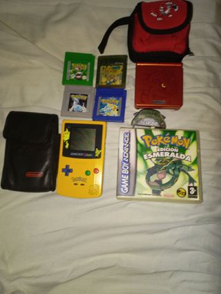 Nintendo Game Boy Color y Advance SP con juegos