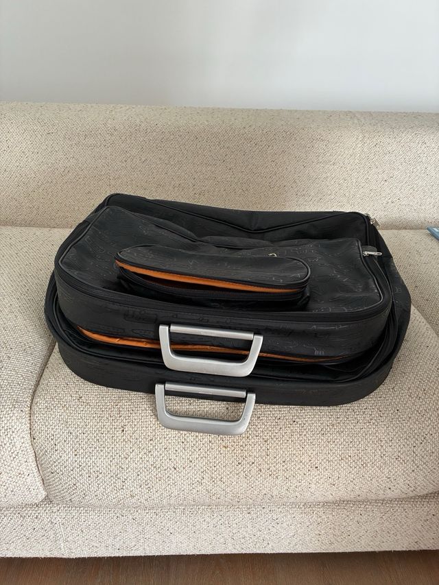 Maleta, maletín y neceser Javier Mariscal