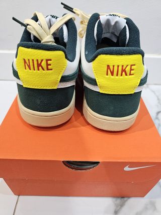 Zapatillas Nike Court Vision LO.
Negociable
