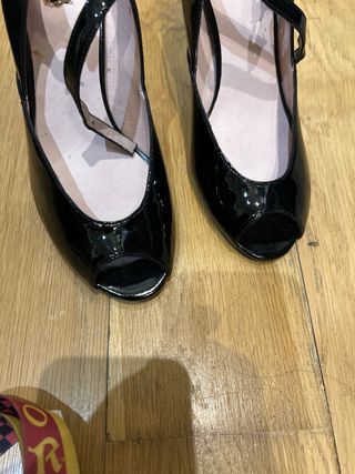 Zapatos de tacón Hazel charol negros