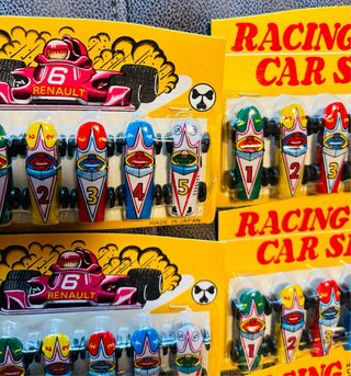 Blíster 10 coches de carreras hojalata japoneses