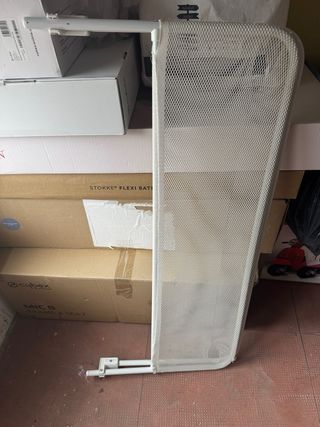 Barandilla protectora abatible para niños