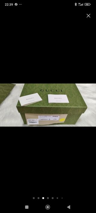 Caja y bolsa Gucci 