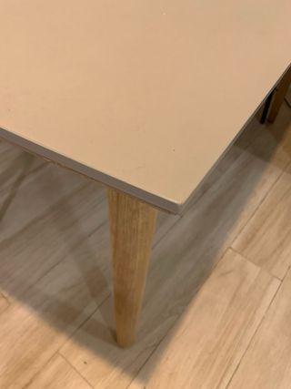 Kave Home - Tavolo in legno e cemento