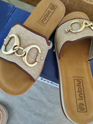 Ciabatte donna Inblu con dettagli oro