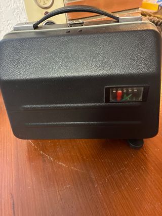 Proyector Raynox DU 707