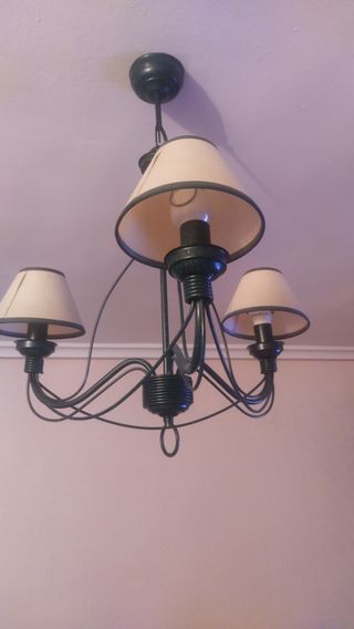 Lámpara de techo colgante. Elegante y vintage.