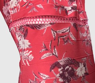 Rebajas de Navidad: Vestido de Guess Floral Rosa