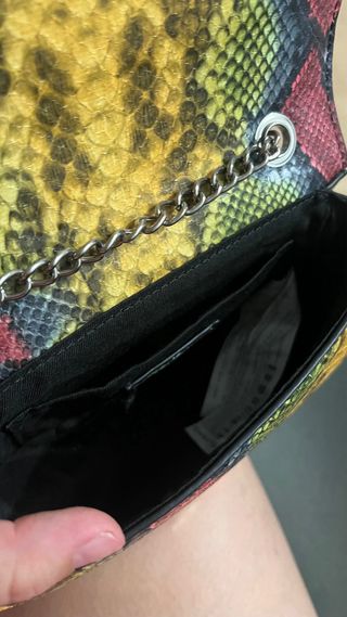 Bolso estampado piel serpiente