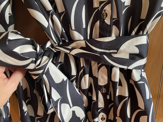 Americana MÁS blusa FORNARINA y vestido Zara