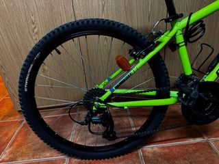 Bicicleta Rockrider Amarilla