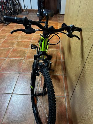 Bicicleta Rockrider Amarilla