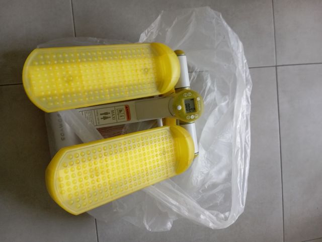 Máquina de pasos para ejercicio de subir escaleras