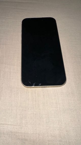 iPhone 15 128GB 