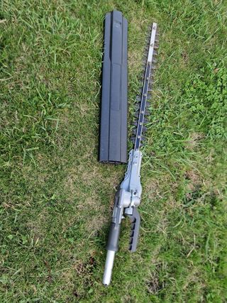 Accesorio Cortasetos Husqvarna tubo corto y largo.