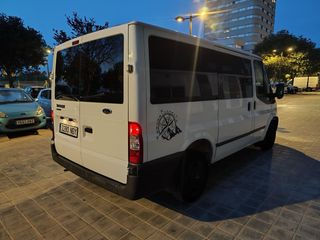 Ford Transit 2013..