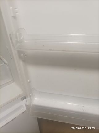 Nevera Indesit 2 metros