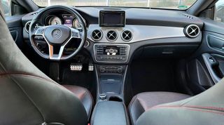 Mercedes-Benz Clase CLA 220D AMG LINE