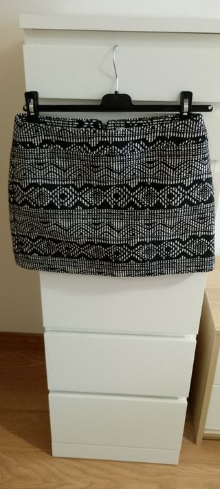 Minifalda Fórmula Joven Talla 36 Estampada