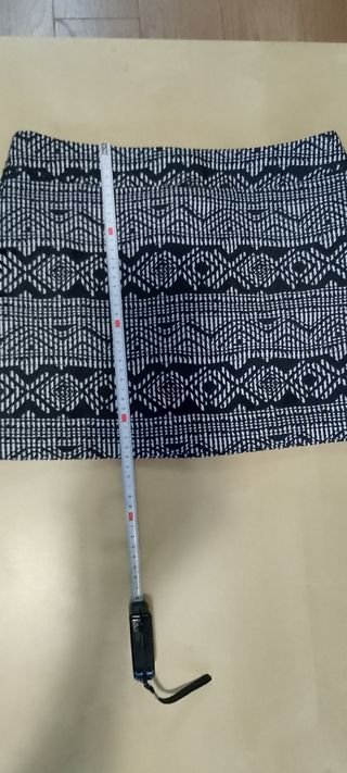 Minifalda Fórmula Joven Talla 36 Estampada