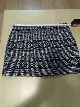 Minifalda Fórmula Joven Talla 36 Estampada