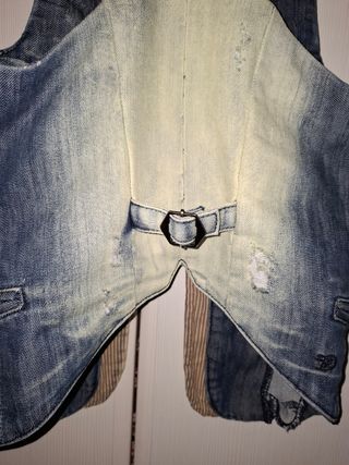 Chaleco vaquero.