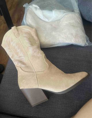 Botas Vaqueras Beige