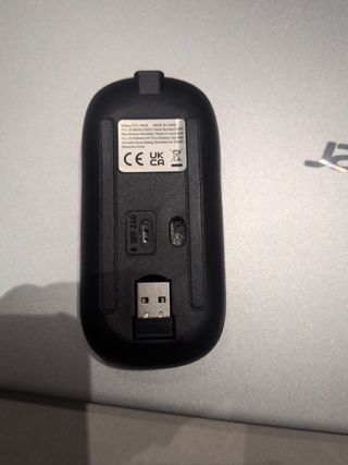 Ratón de portátil negro