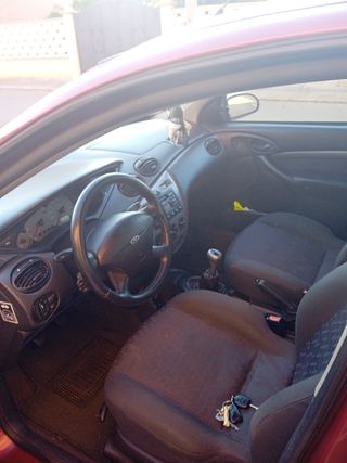 Ford Focus 2000
