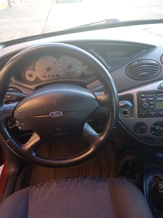 Ford Focus 2000