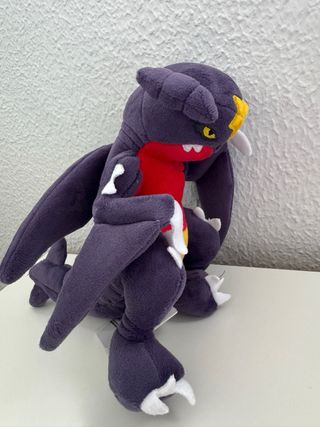 Peluche Pokémon Garchomp