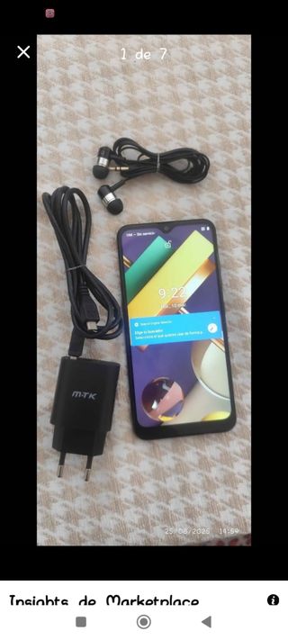Celular LG Negro con Cargador y Audífonos
