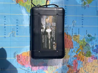 Linterna Táctica LED con Cargador y Batería