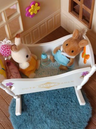 Cuna y Complementos para Bebé Sylvanian Famili
