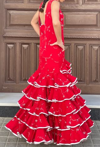 Traje de flamenca rojo talla 36-38 