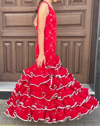 Traje de flamenca rojo talla 36-38 