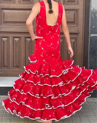 Traje de flamenca rojo talla 36-38 