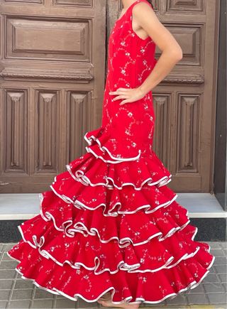 Traje de flamenca rojo talla 36-38 