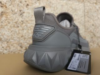 Sapatilhas Emporio Armani Cinza