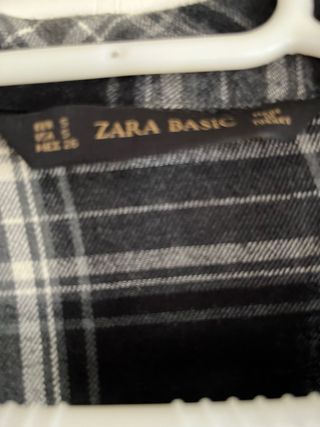 Camisa de cuadros negra