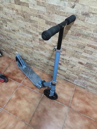 Patinete azul