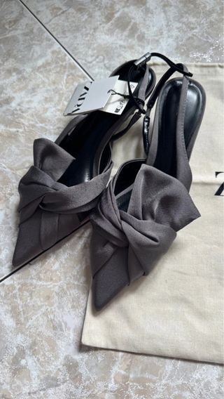 Zapato Tacón Kitten Gris Talla 37 Zara