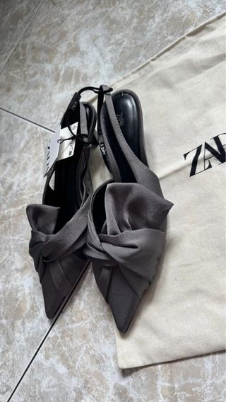 Zapato Tacón Kitten Gris Talla 37 Zara