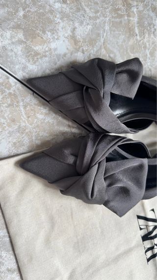 Zapato Tacón Kitten Gris Talla 37 Zara
