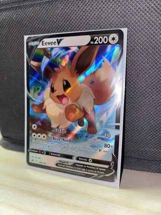 Carta Pokémon Eevee V