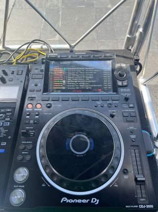 2 CDJ-3000 + DJM A9+ 2 technics sl1210 mk7 + cases